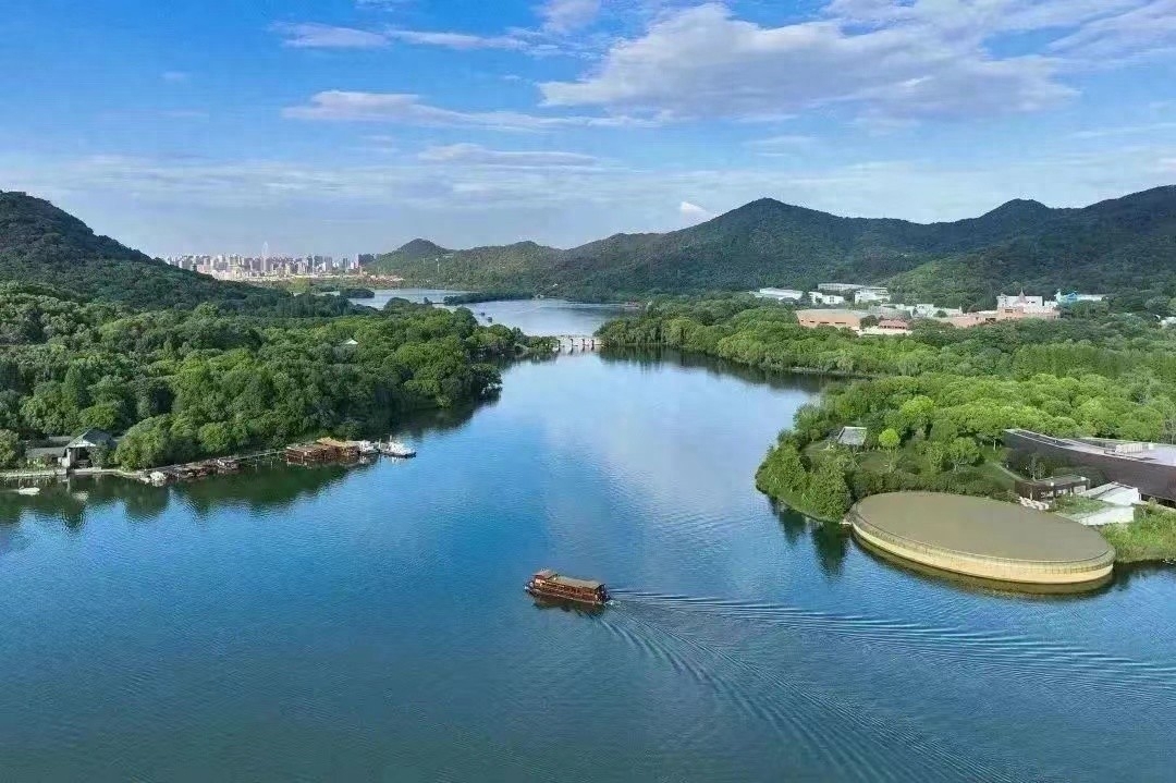 “赛向明天 艇好湘湖”2023年湘湖水上嘉年华系列活动开幕